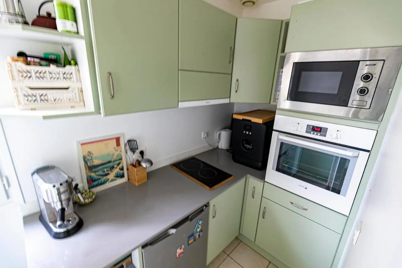 Cosy 31M2 All Comfort In Paris contacts